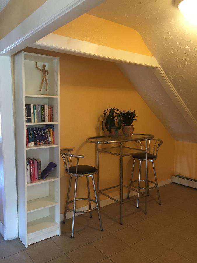 Providence Hostel & Guest House Екстер'єр фото