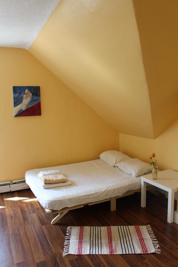 Providence Hostel & Guest House Екстер'єр фото